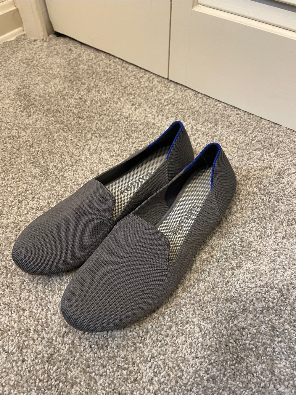 Rothy's Gray Slip-On Knit Loafers Sz 7 round toe